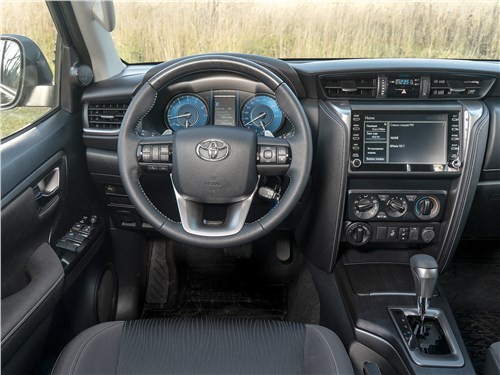 Toyota Fortuner - японский УАЗ