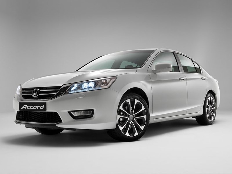 Почти миллион Honda Accord могут потерять управление