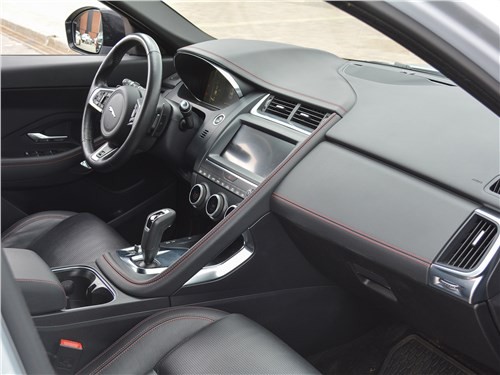Jaguar E-Pace - почему про него забывают?
