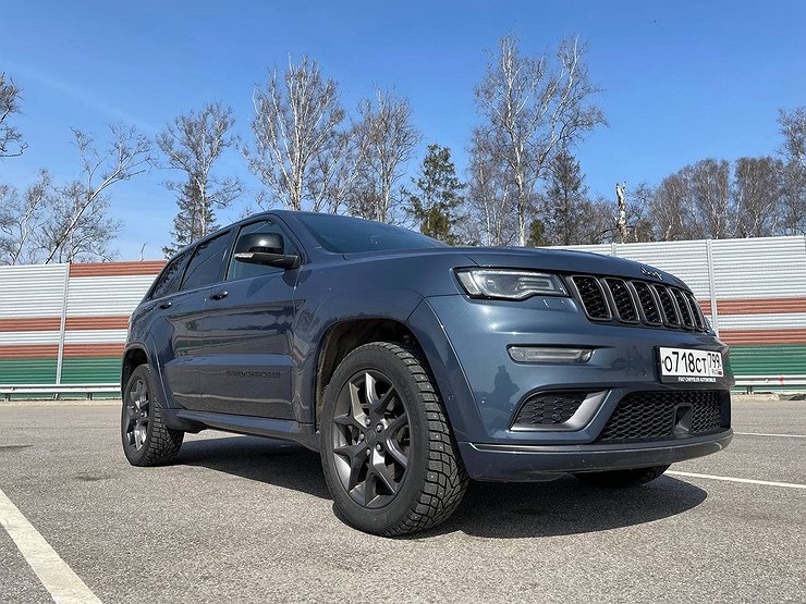Уходя — не уходи: последний видео тест-драйв Jeep Grand Cherokee
