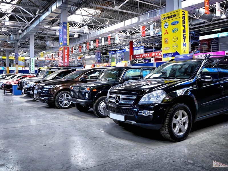 Российский автомобильный рынок показал рекордный рост