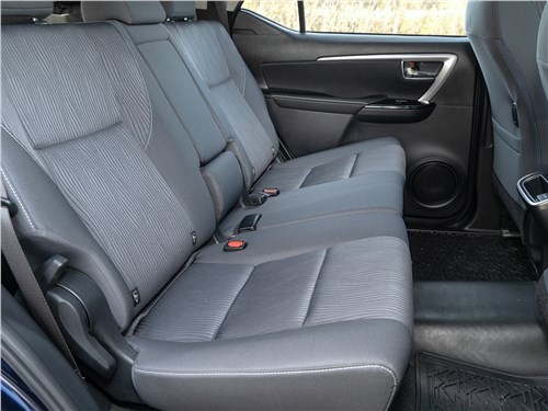 Toyota Fortuner - японский УАЗ