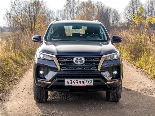 Toyota Fortuner — японский УАЗ