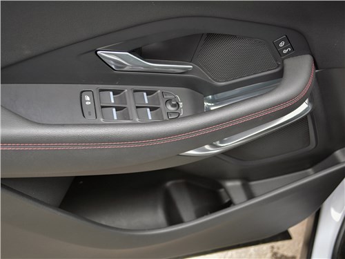 Jaguar E-Pace - почему про него забывают?