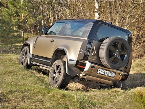 Тест-драйв Land Rover Defender 90 (поколение III) - &laquo;Защитник вольности и прав&raquo;