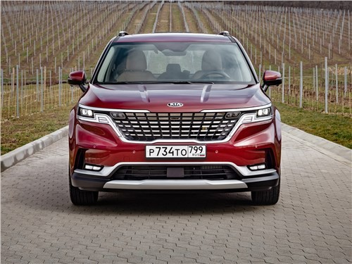Kia Carnival — идеал сухопутного шаттла