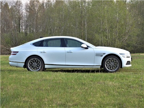 Genesis G80 - идем по собственному пути?