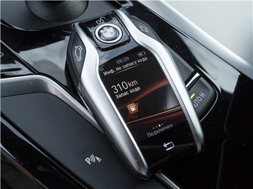 Тест-драйв BMW 5 series (поколение F12) - Красная угроза 8 Тест-драйв BMW 5 series (поколение F12) - Красная угроза