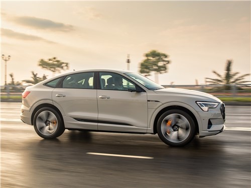 Тест-драйв Audi e-tron (поколение I) - Оптическая революция от Audi e-tron Sportback 