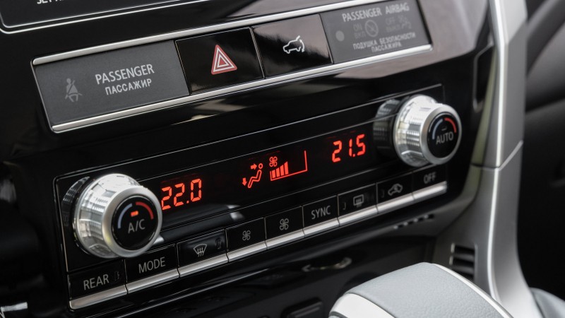 Примеряем статус флагмана обновлённому Mitsubishi Pajero Sport 7 Примеряем статус флагмана обновлённому Mitsubishi Pajero Sport