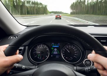 Сам себе хозяин: первый тест-драйв Nissan Qashqai и X-Trail с автопилотом
