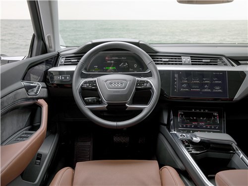 Тест-драйв Audi e-tron (поколение I) - Оптическая революция от Audi e-tron Sportback 