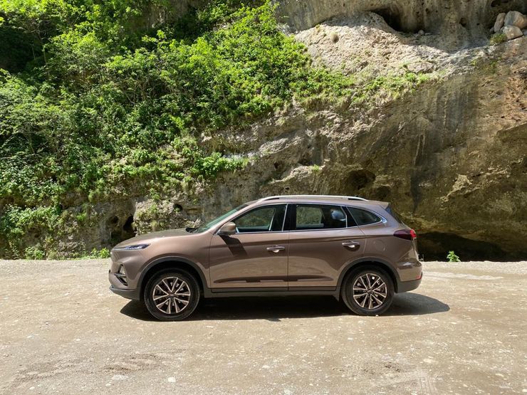 Maserati по-китайски: первый тест-драйв нового кроссовера JAC S7 5 Maserati по-китайски: первый тест-драйв нового кроссовера JAC S7