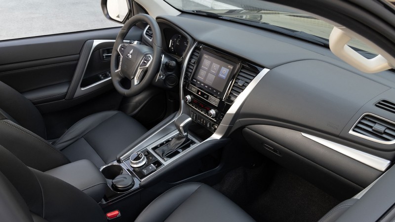 Примеряем статус флагмана обновлённому Mitsubishi Pajero Sport 4 Примеряем статус флагмана обновлённому Mitsubishi Pajero Sport