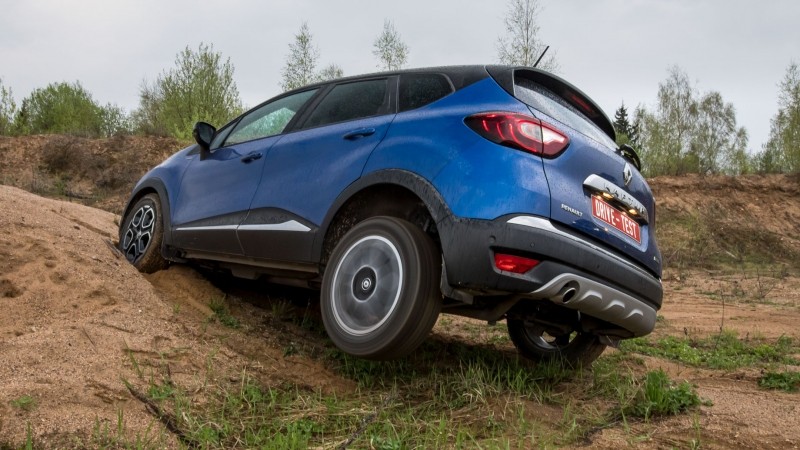 Вспоминаем о реинкарнации с кроссоверами Renault Duster и Kaptur