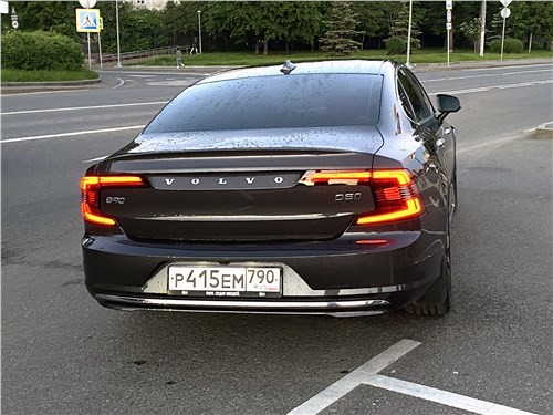Volvo S90 - как правильно распорядиться наследием