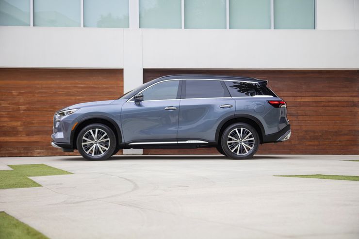 Новый Infiniti QX60: первый обзор премиального кроссовера для России 2 Новый Infiniti QX60: первый обзор премиального кроссовера для России