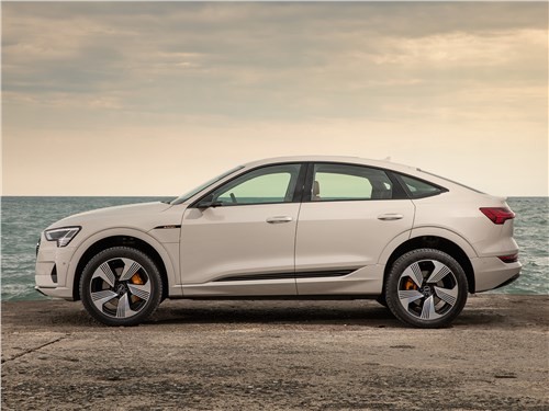 Тест-драйв Audi e-tron (поколение I) - Оптическая революция от Audi e-tron Sportback 