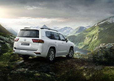 Все о новейшем Toyota Land Cruiser 300 для России