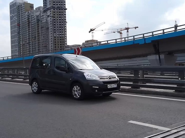 Французский камбэк — видео тест-драйв компактвэна Citroёn Berlingo Multispace