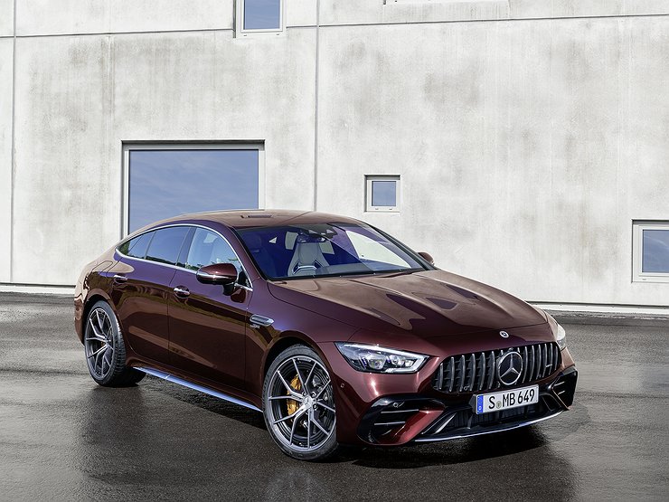 Лифтбек Mercedes-AMG GT пережил «модное обновление»