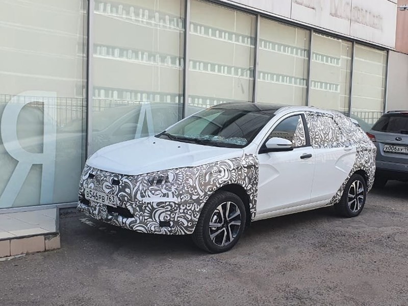 Новую Lada Vesta заметили на тестах