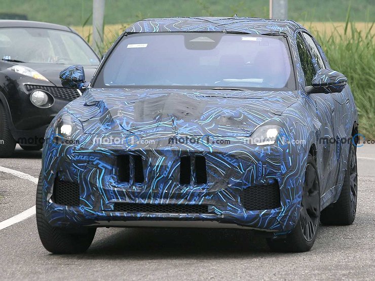 Maserati обкатывает новый кроссовер Grecale