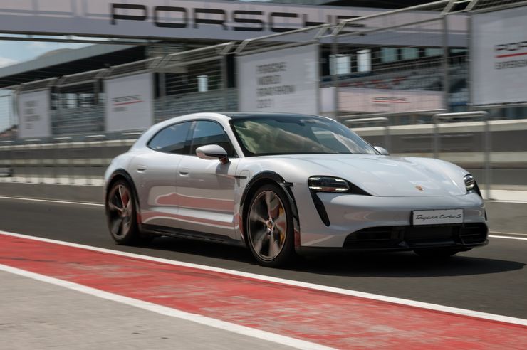 Самый быстрый тест-драйв самых быстрых Porsche на треке &laquo;Формулы 1&raquo;