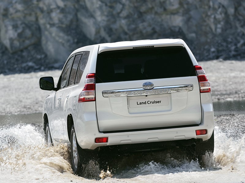 Новая Toyota Land Cruiser Prado: названа дата представления