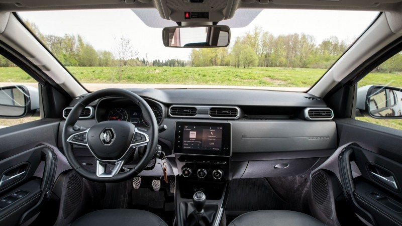 Вспоминаем о реинкарнации с кроссоверами Renault Duster и Kaptur