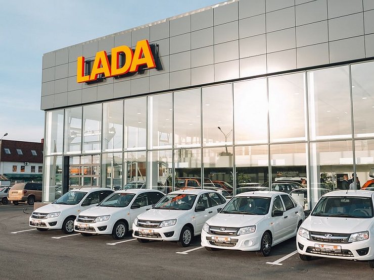 АВТОВАЗ в очередной раз повышает цены на свой модельный ряд