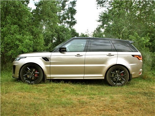 Range Rover Sport SVR: роскошно, быстро и дорого