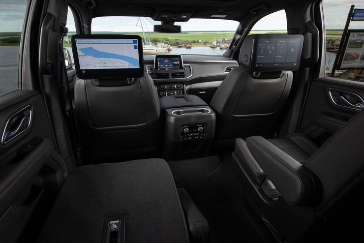Много не бывает: первый тест-драйв нового Chevrolet Tahoe