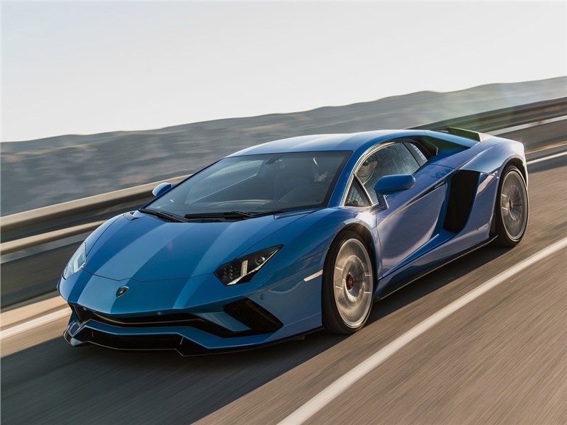 Lamborghini сохранит двигатель V12 1 Lamborghini сохранит двигатель V12