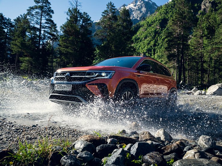 Volkswagen Taos получит в России дешевую версию с АКП