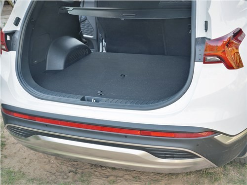 Hyundai Santa Fe - ваша семья будет ездить только на нем