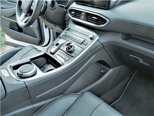 Hyundai Santa Fe - ваша семья будет ездить только на нем