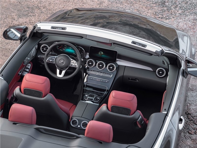 Mercedes решил заменить пять моделей одной