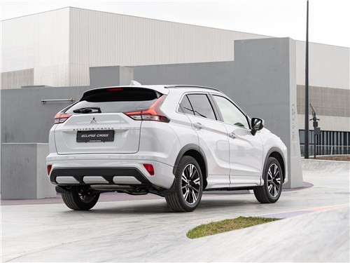 Заметно ли обновление Mitsubishi Eclipce Cross?