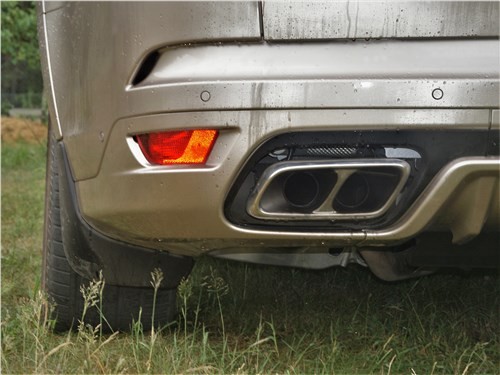 Range Rover Sport SVR: роскошно, быстро и дорого