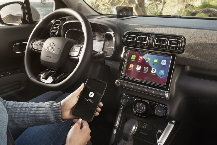 Новый кроссовер Citroen C3 Aircross со странным дизайном добрался до России