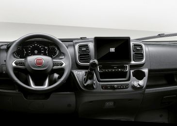 Fiat представил обновленный фургон Ducato