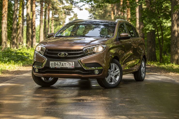 Вперед и с песней: тест-драйв обновленной Lada XRAY 2021