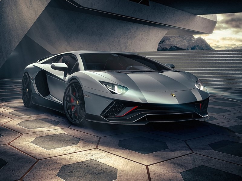 В Lamborghini представили прощальный Aventador