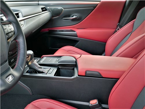 Lexus ES - взять сейчас, или подождать нового поколения?
