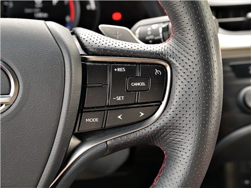 Lexus ES - взять сейчас, или подождать нового поколения?