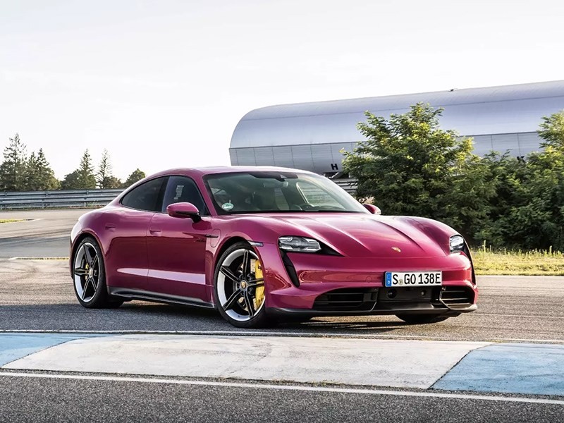 Porsche Taycan обновился