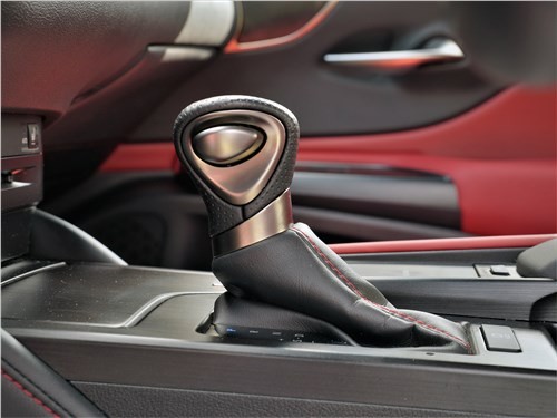 Lexus ES - взять сейчас, или подождать нового поколения?