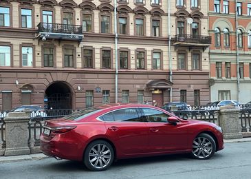 Вырви глаз: сравнительный тест-драйв Mazda6 и Kia K5