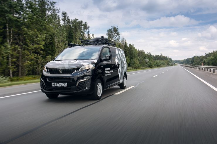 Делай грязь: тест-драйв внедорожника-минивэна Peugeot Traveller с полным приводом